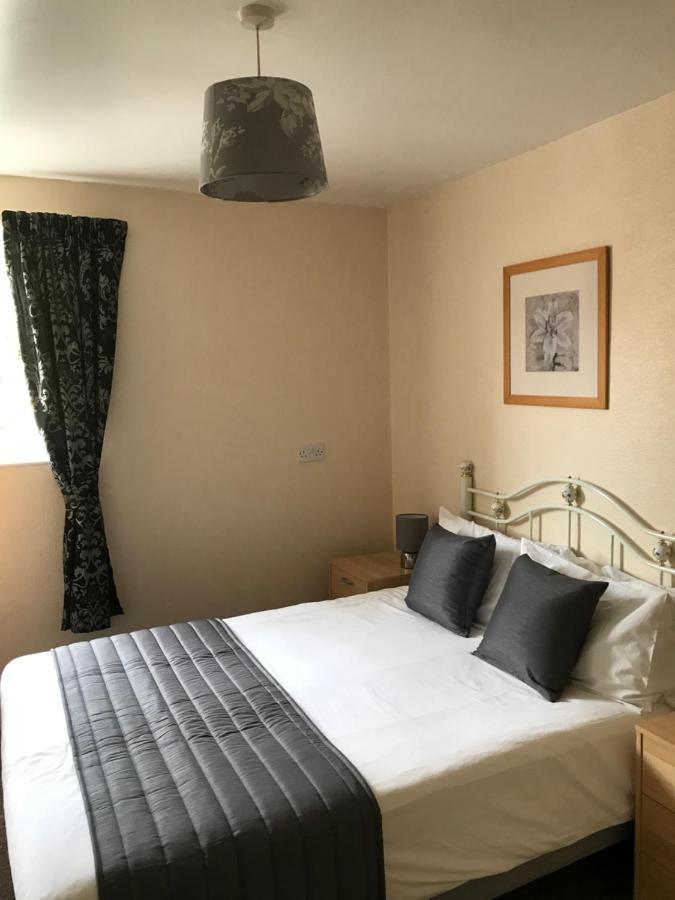 Brialene Holiday Flats Scarborough Bagian luar foto