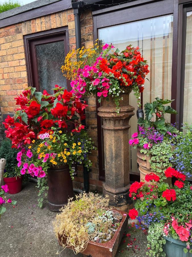 Brialene Holiday Flats Scarborough Bagian luar foto