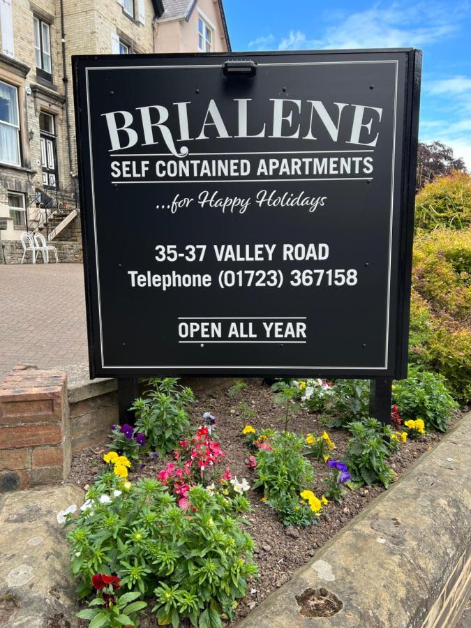 Brialene Holiday Flats Scarborough Bagian luar foto