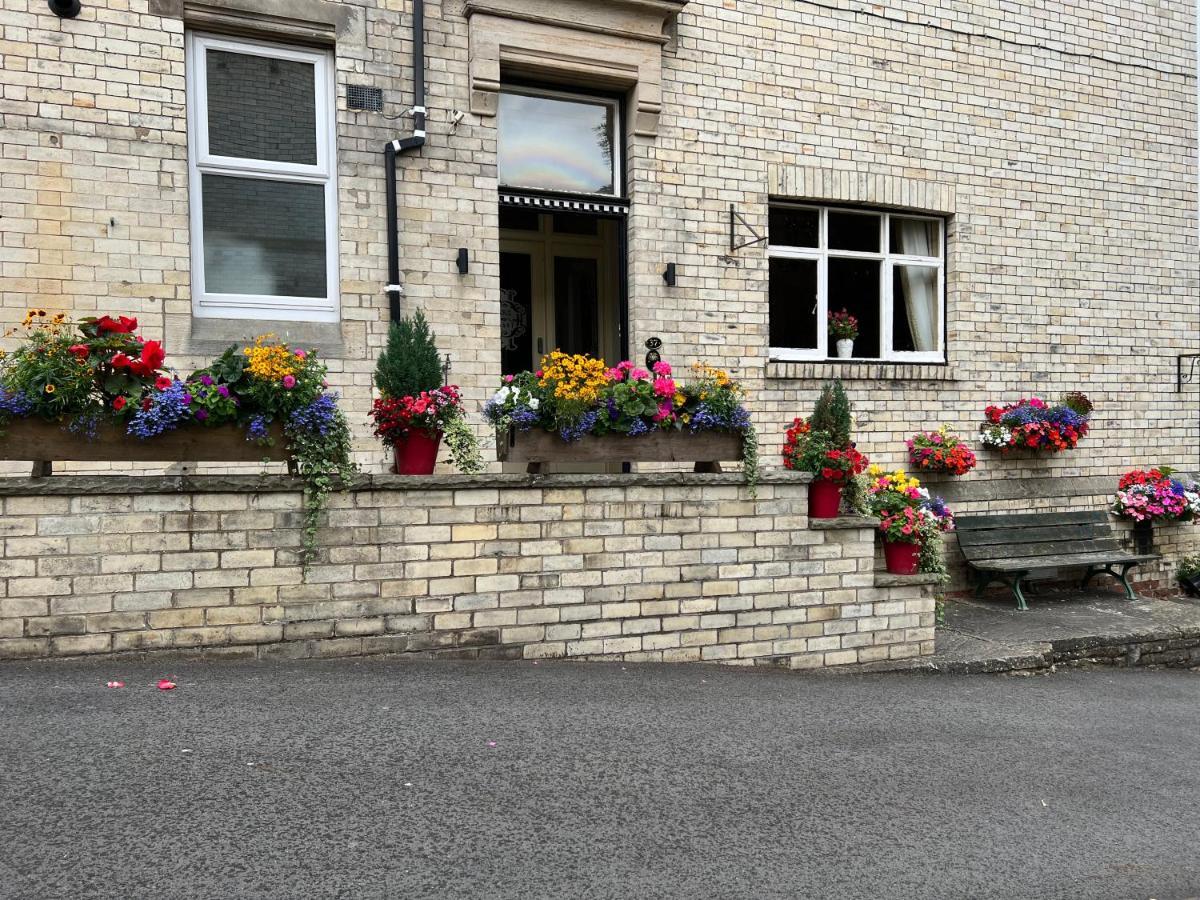Brialene Holiday Flats Scarborough Bagian luar foto