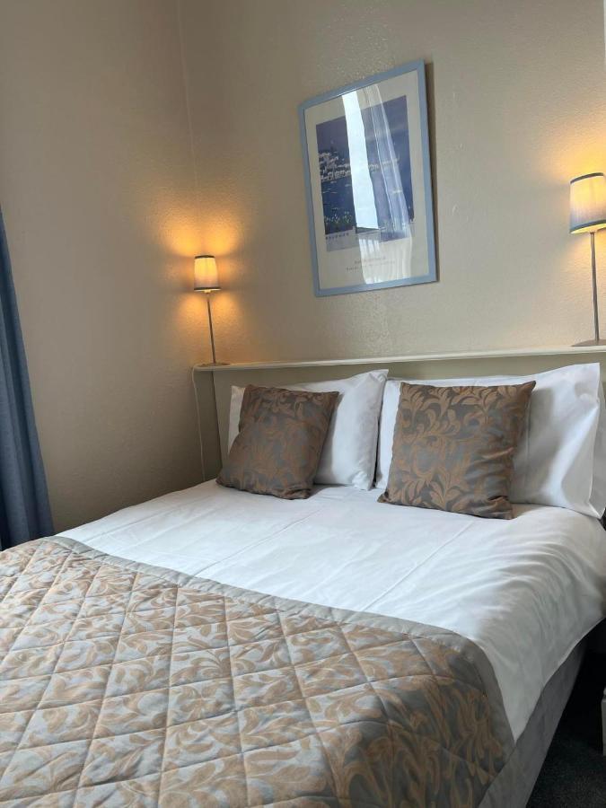 Brialene Holiday Flats Scarborough Bagian luar foto