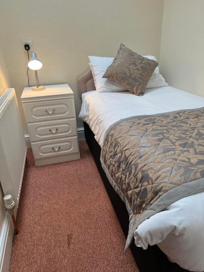 Brialene Holiday Flats Scarborough Bagian luar foto