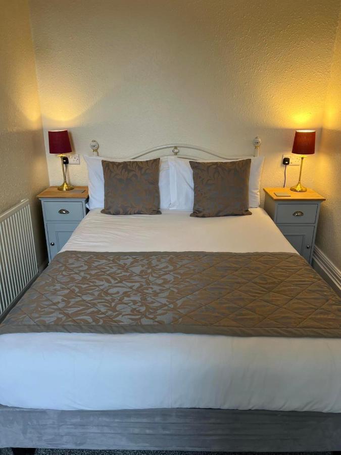Brialene Holiday Flats Scarborough Bagian luar foto