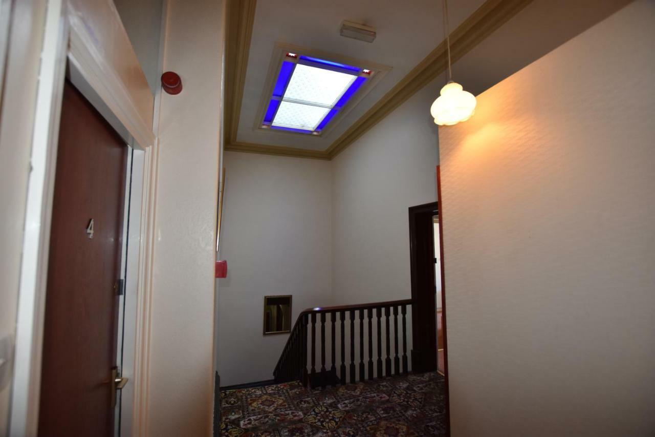 Brialene Holiday Flats Scarborough Bagian luar foto